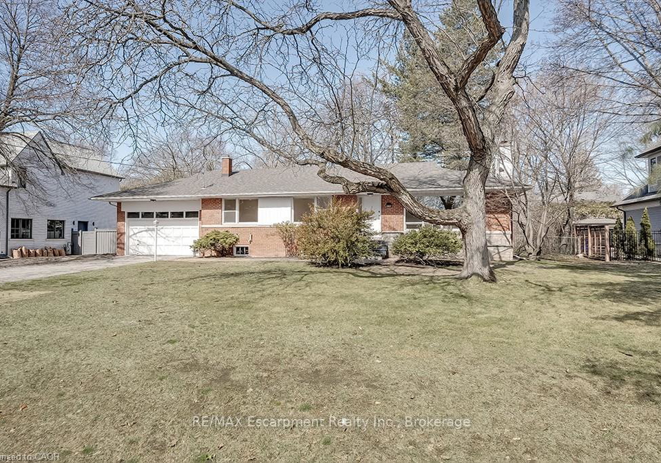 2063-glenforest-crescent-oakville-ontario-w12370987