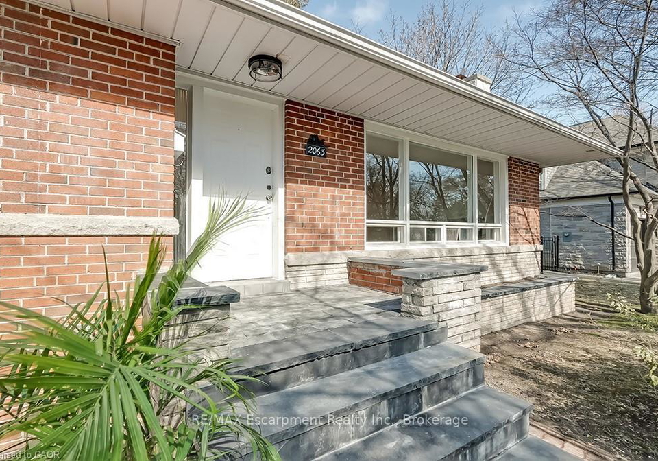 2063-glenforest-crescent-oakville-ontario-w12370987