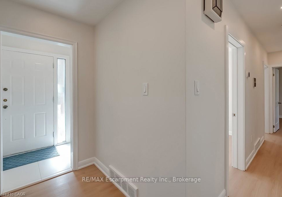 2063-glenforest-crescent-oakville-ontario-w12370987