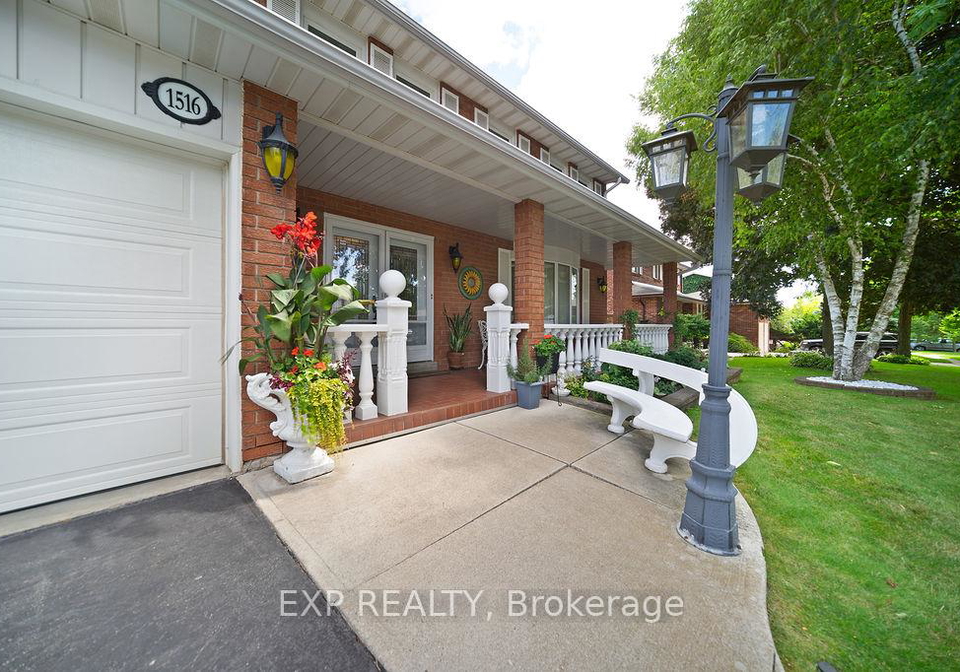1516-grand-boulevard-oakville-ontario-w12371044