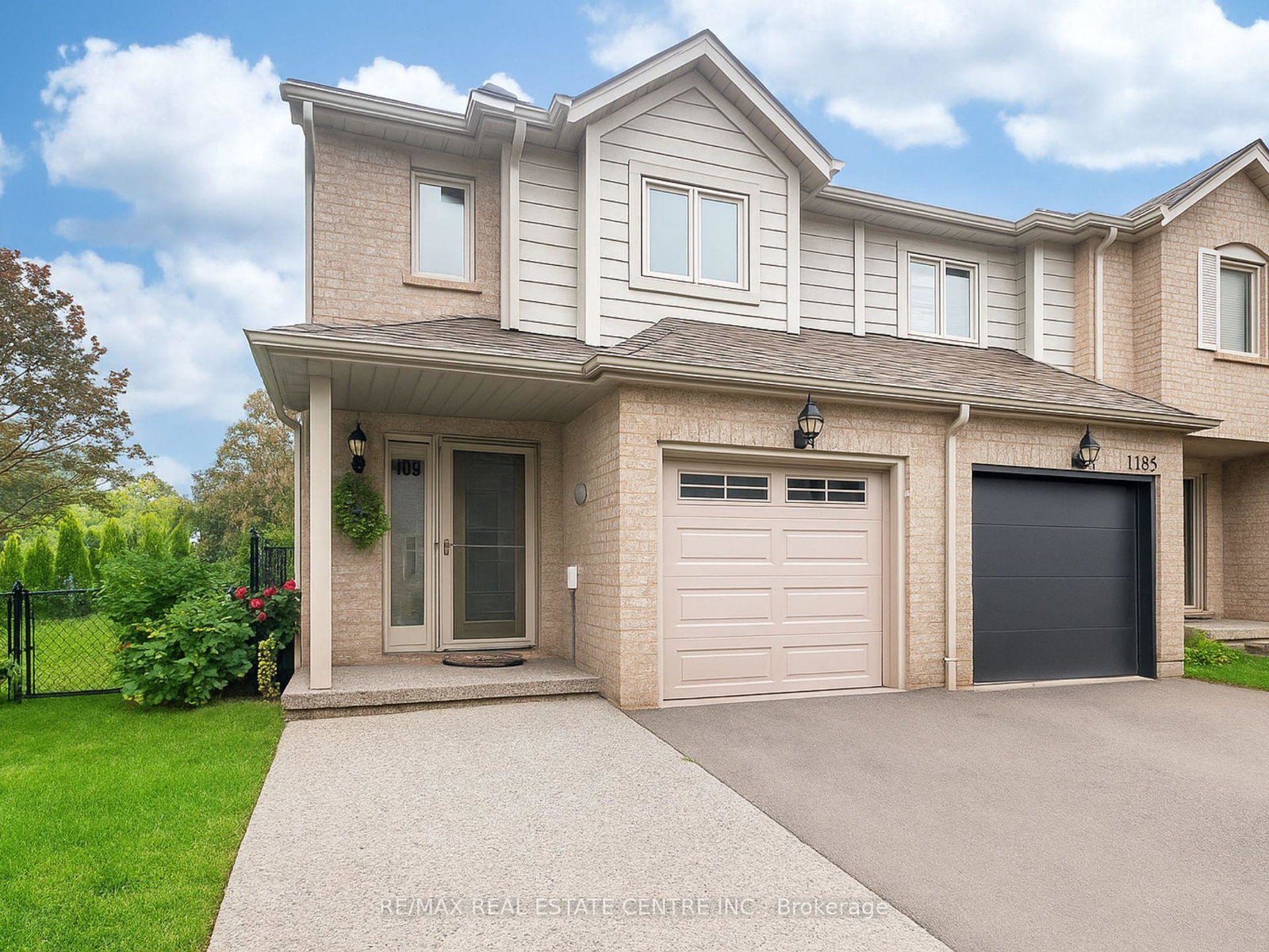 1126-westview-terrace-s-oakville-ontario-w12371075