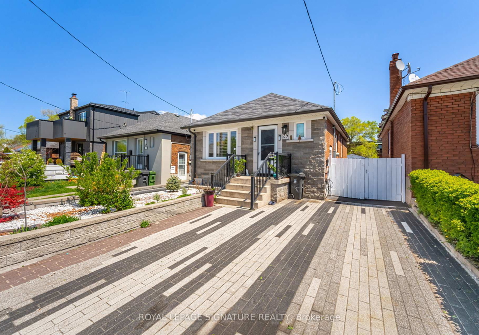 25-handel-street-toronto-ontario-w12371299