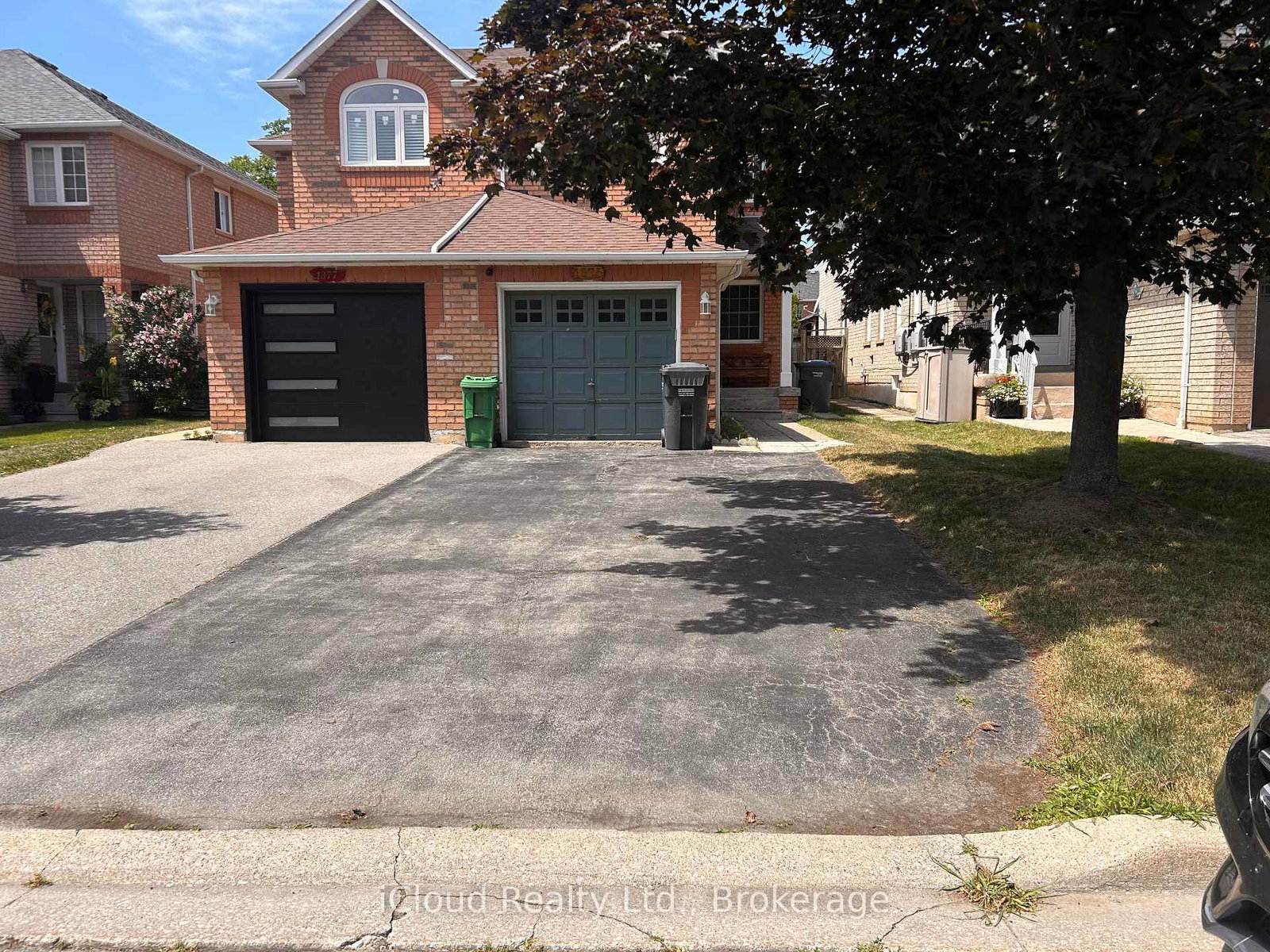 1375-inuit-trail-mississauga-ontario-w12371405