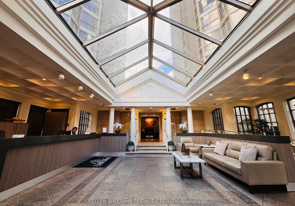 55-kingsbridge-garden-circle-mississauga-ontario-w12371462
