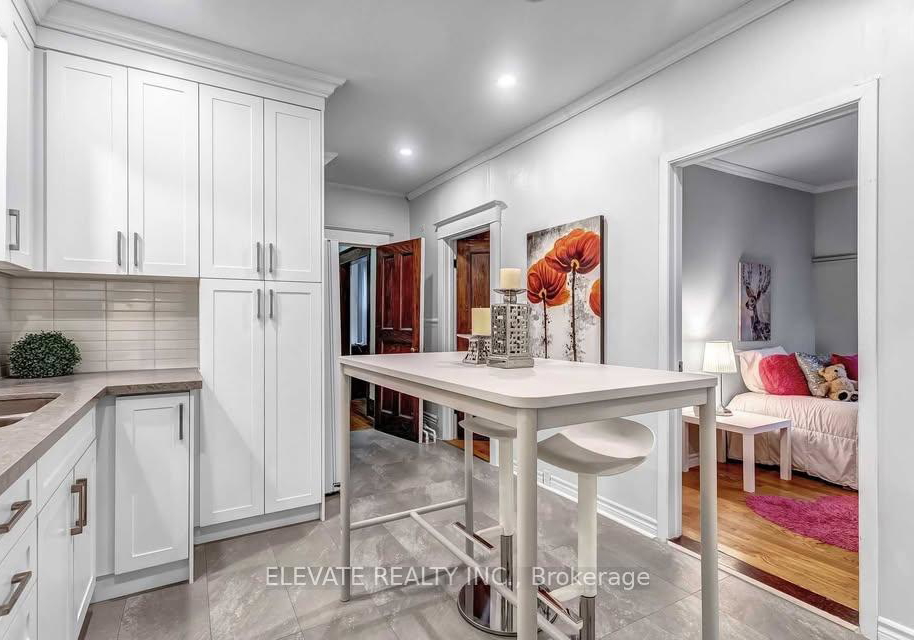 25-temple-avenue-toronto-ontario-w12371619