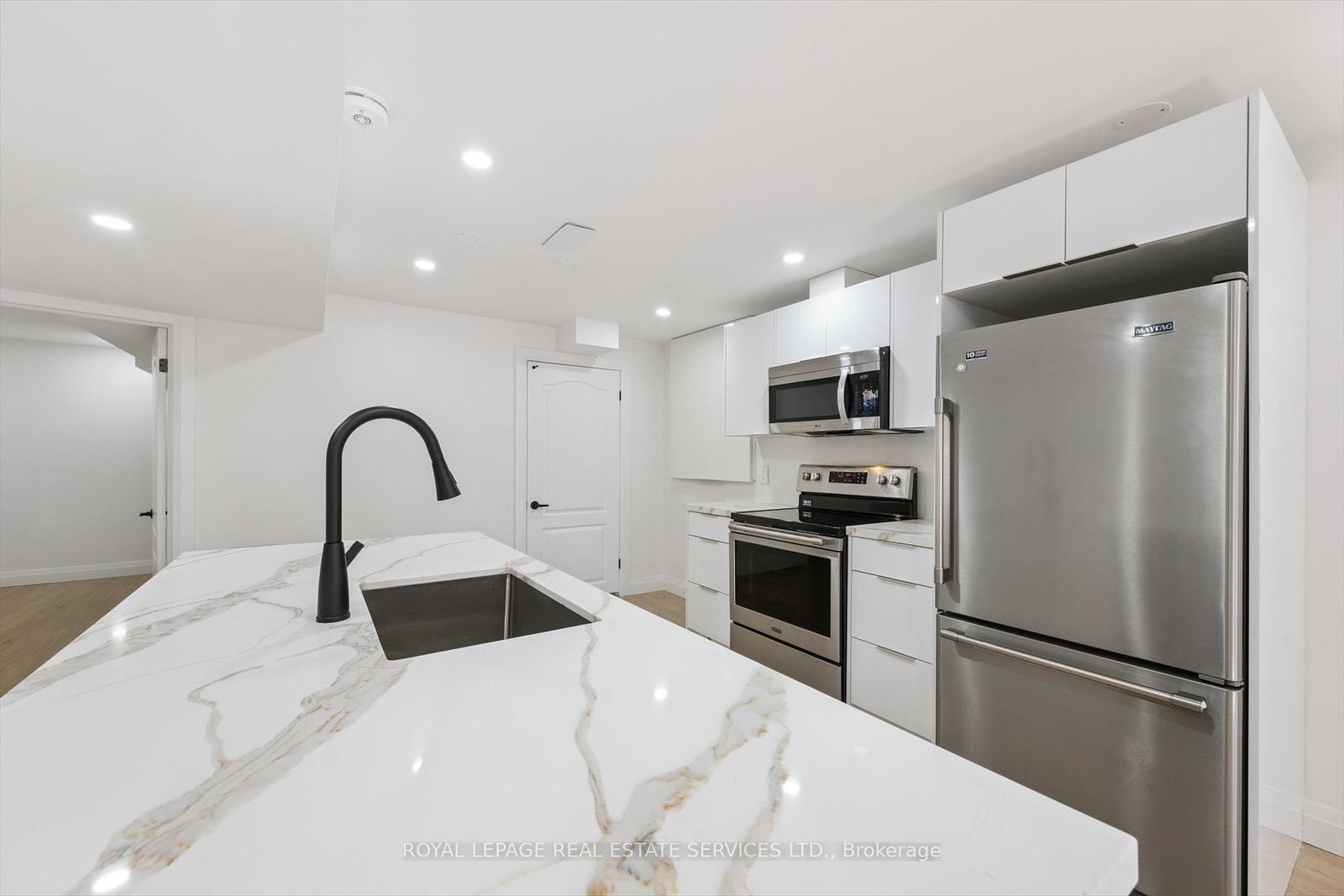3872-densbury-drive-mississauga-ontario-w12371706