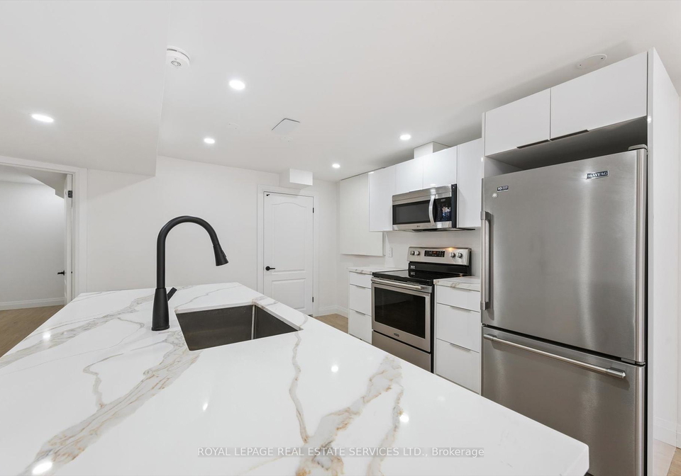 3872-densbury-drive-mississauga-ontario-w12371706