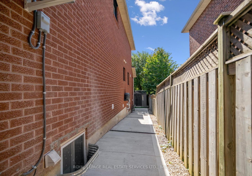 3872-densbury-drive-mississauga-ontario-w12371706