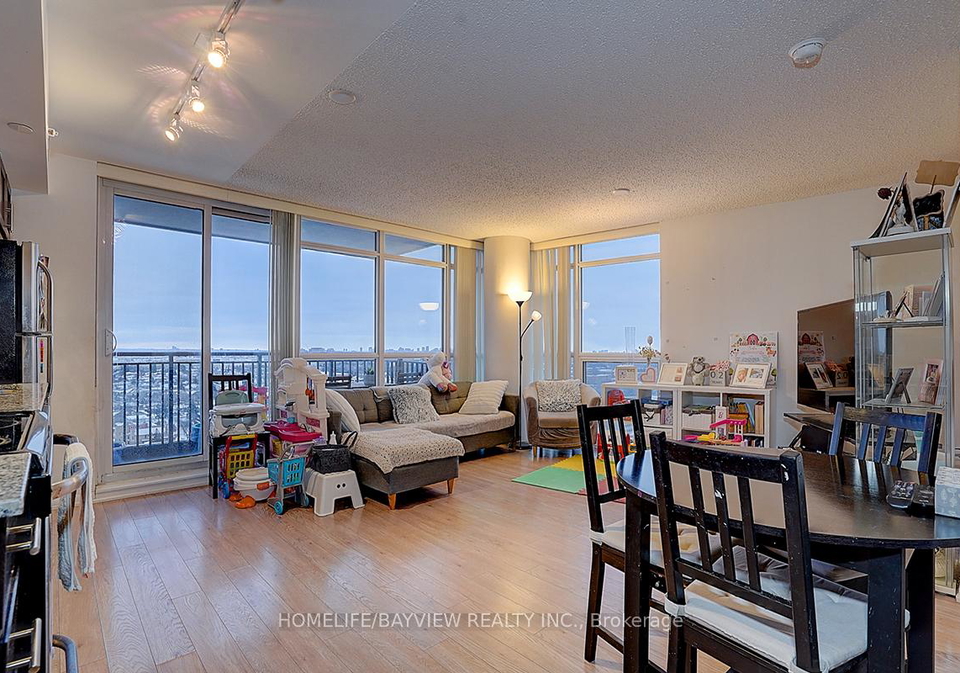 800-lawrence-avenue-w-north-york-ontario-w12371754
