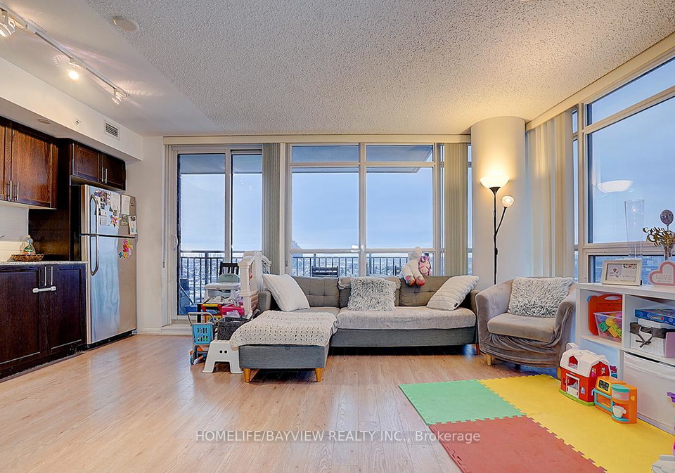 800-lawrence-avenue-w-north-york-ontario-w12371754