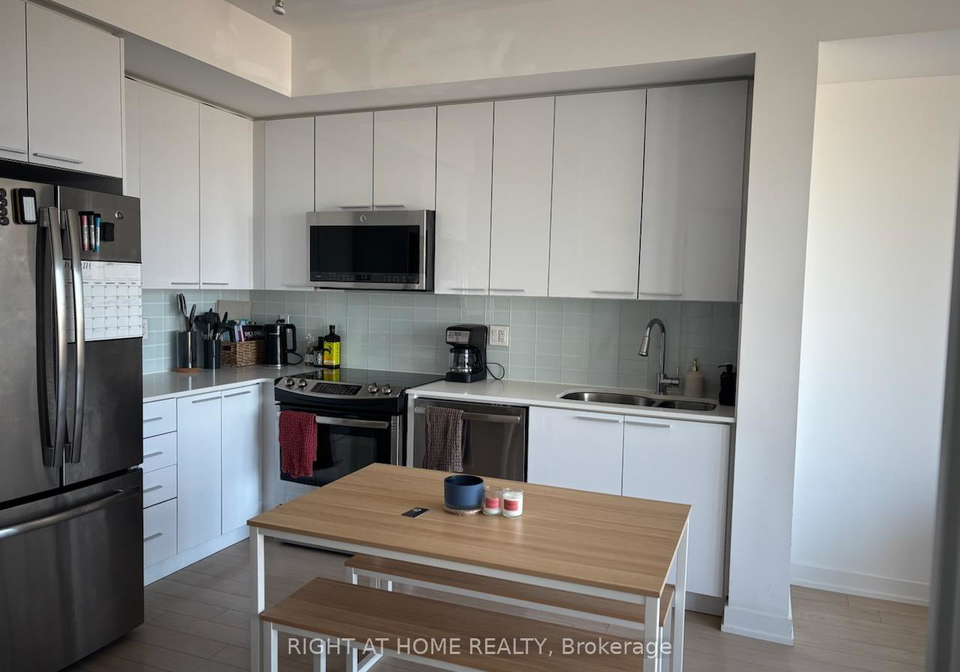 10-park-lawn-road-etobicoke-ontario-w12371767