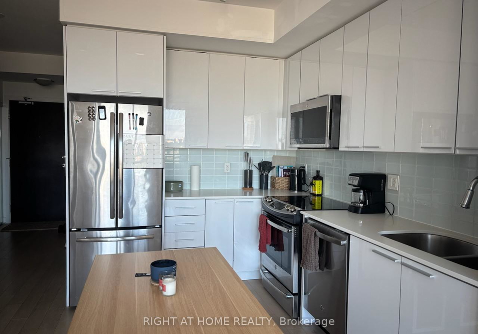 10-park-lawn-road-etobicoke-ontario-w12371767