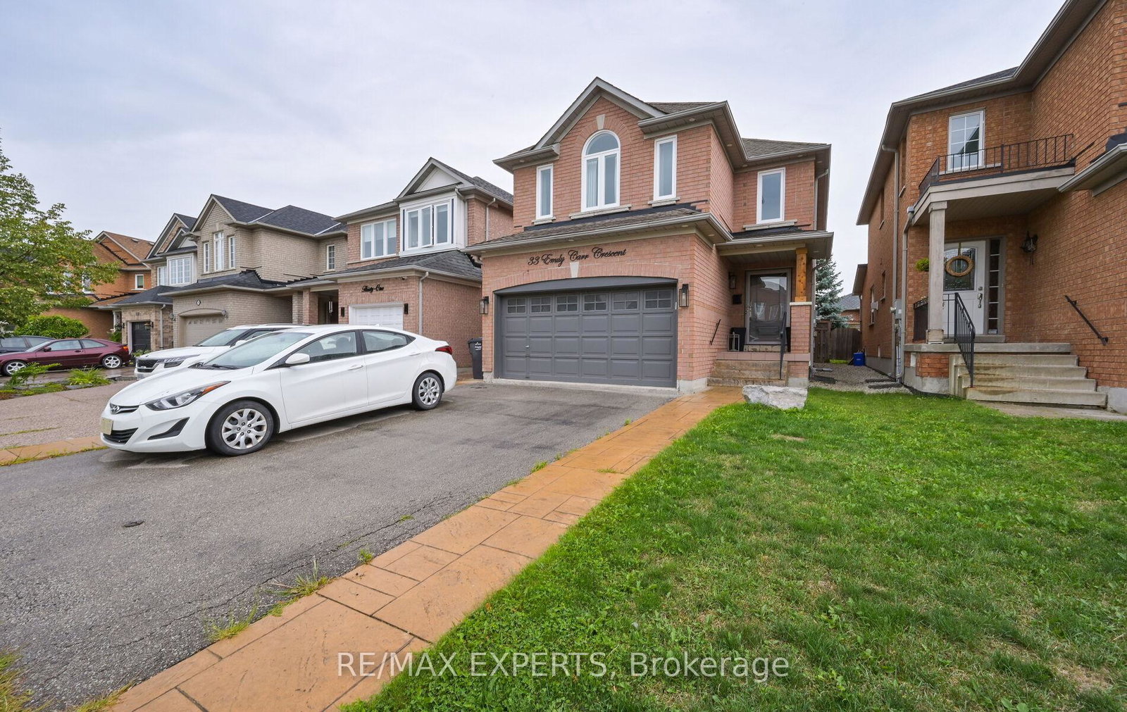33-emily-carr-crescent-caledon-ontario-w12371820