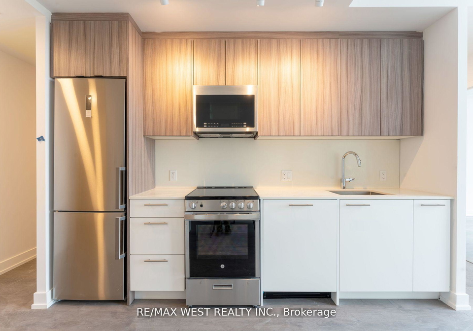215-veterans-drive-brampton-ontario-w12371888