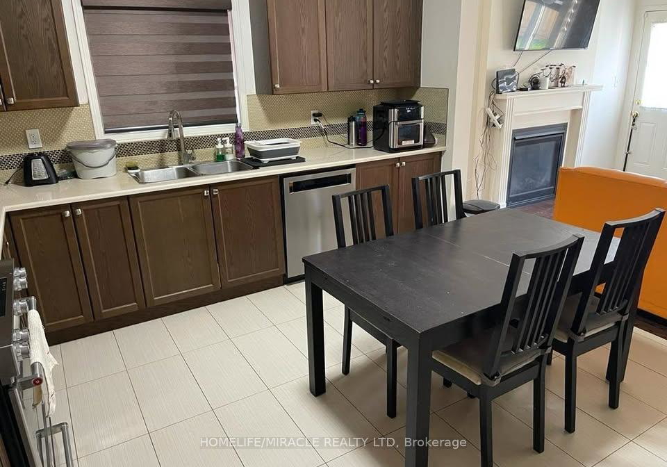 23-cookview-drive-brampton-ontario-w12372257