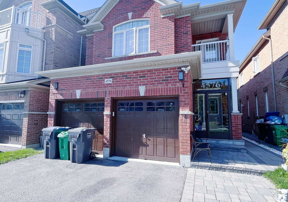 4576-centretown-way-mississauga-ontario-w12372376