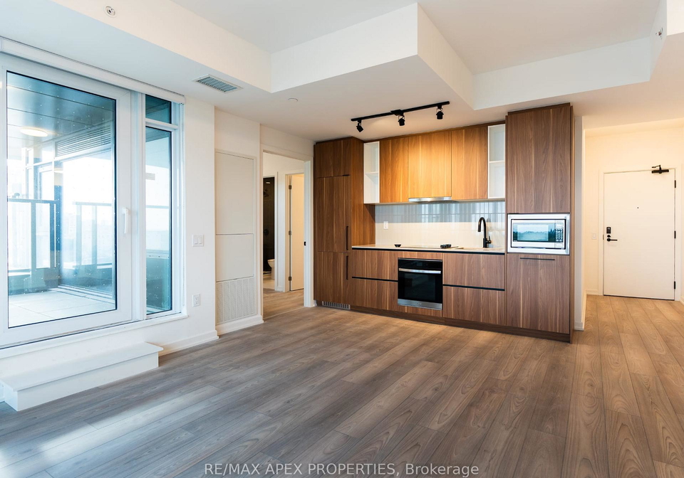 10-graphophone-for-lease-grove-toronto-ontario-w12372564