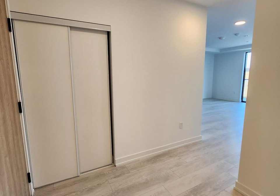 801-the-queensway-avenue-etobicoke-ontario-w12372958