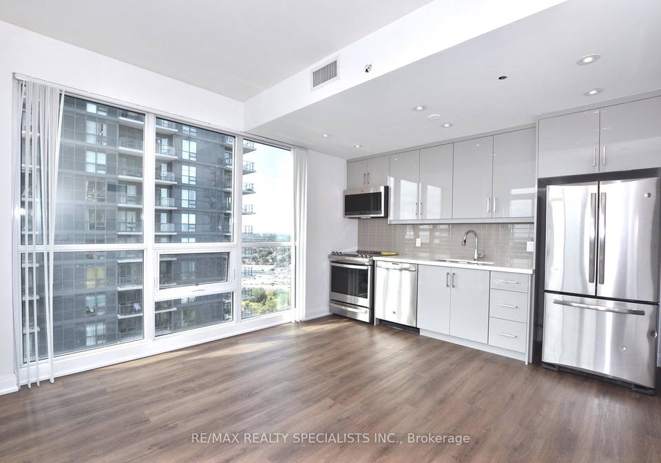 2212-lake-shore-boulevard-w-etobicoke-ontario-w12373085