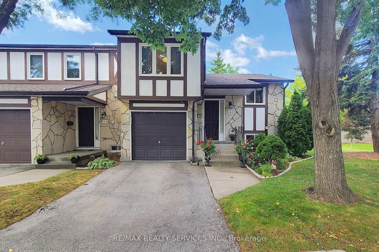 2200-glenwood-school-drive-burlington-ontario-w12373137
