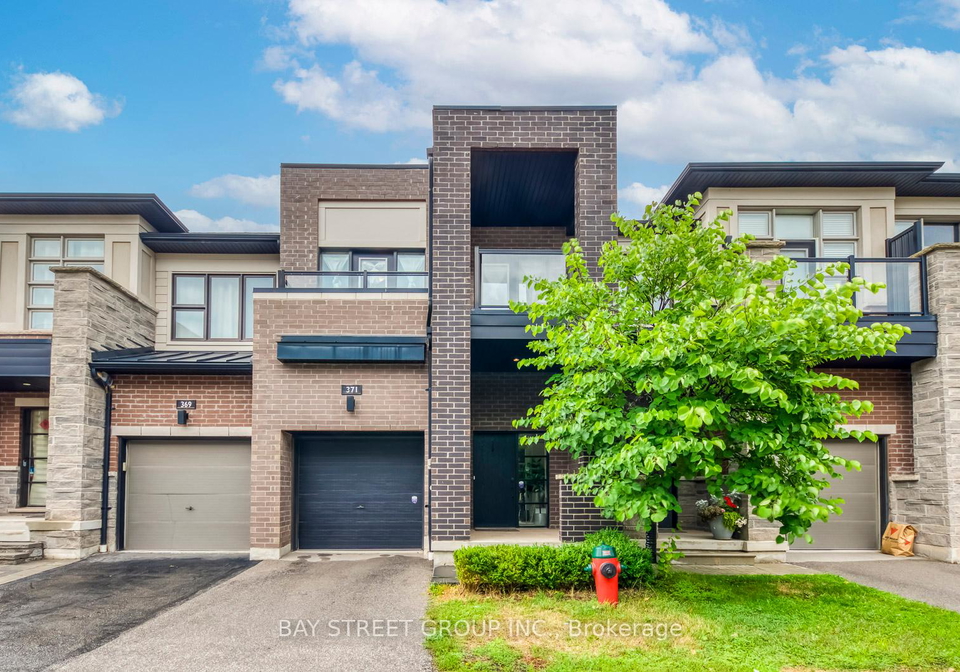 371-athabasca-common-oakville-ontario-w12373445