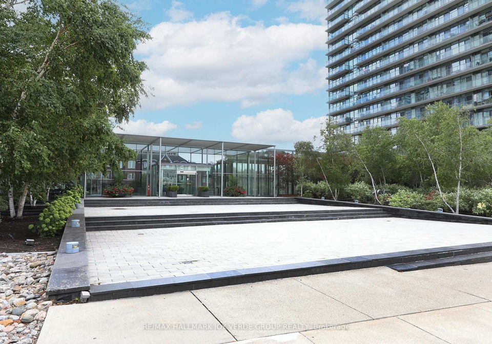 105-the-queensway-toronto-ontario-w12373537
