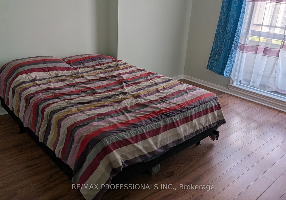 1320-valley-boulevard-mississauga-ontario-w12373698