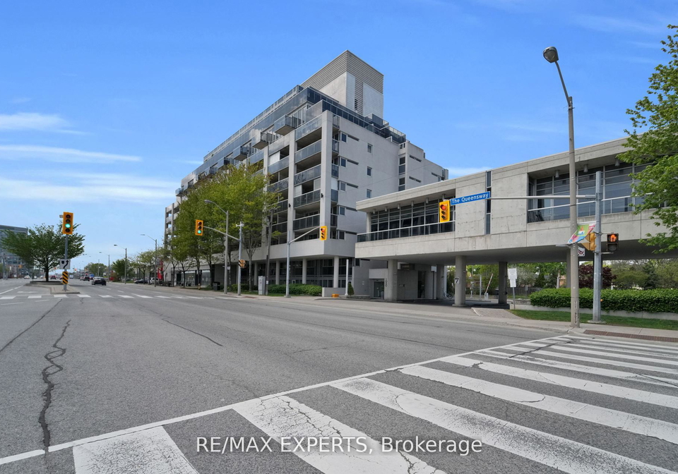 1050-the-queensway-etobicoke-ontario-w12373908