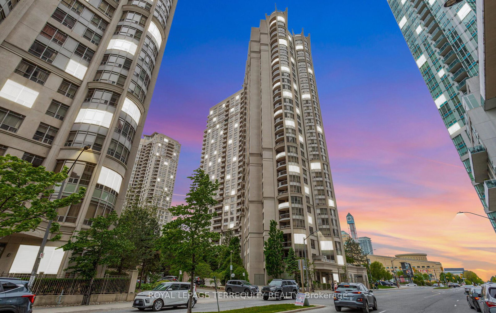 3888-duke-of-york-boulevard-mississauga-ontario-w12373985