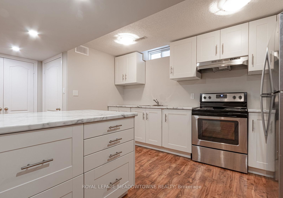 1147-houston-drive-milton-ontario-w12374006