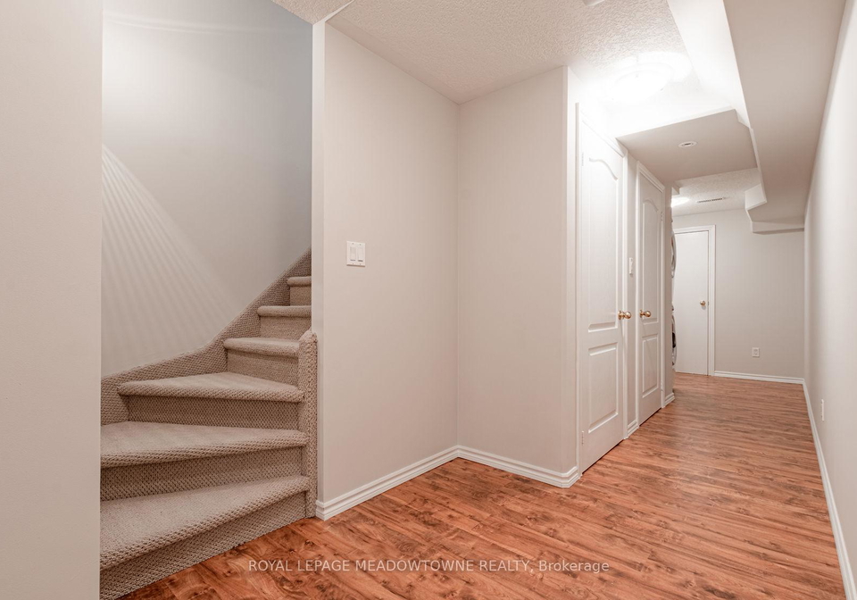 1147-houston-drive-milton-ontario-w12374006