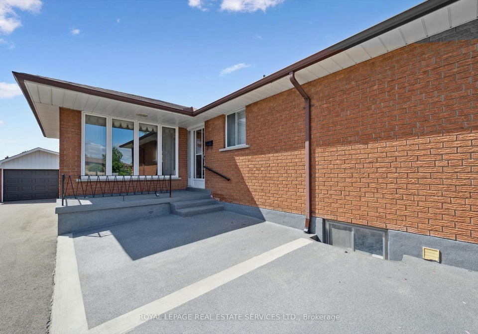 7-gatesgill-crescent-york-ontario-w12374036