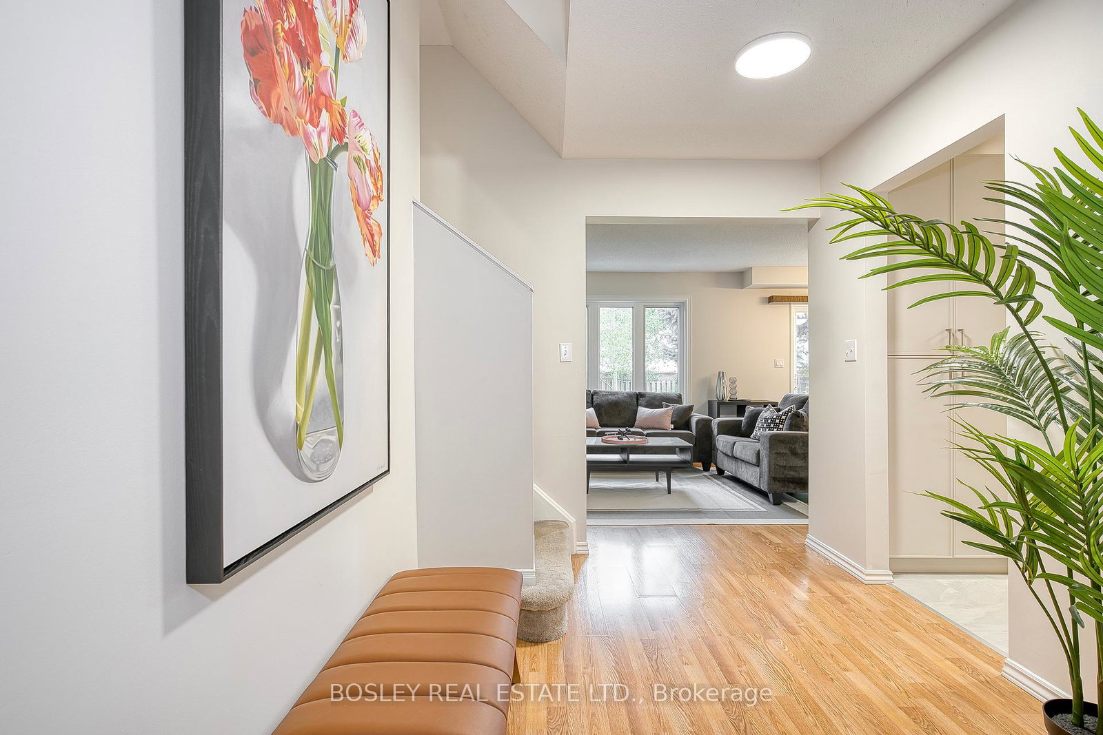 2104-white-dove-circle-oakville-ontario-w12374367