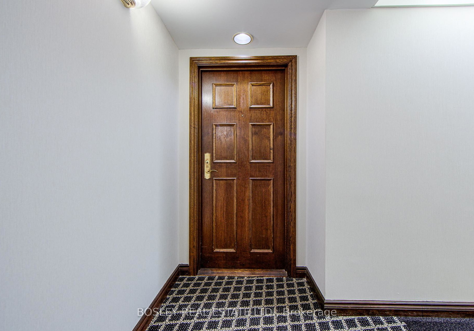 2285-lake-shore-boulevard-w-etobicoke-ontario-w12374688