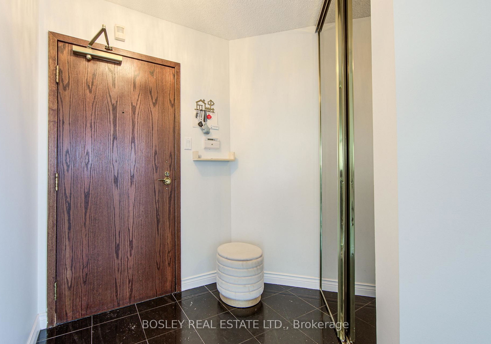 2285-lake-shore-boulevard-w-etobicoke-ontario-w12374688