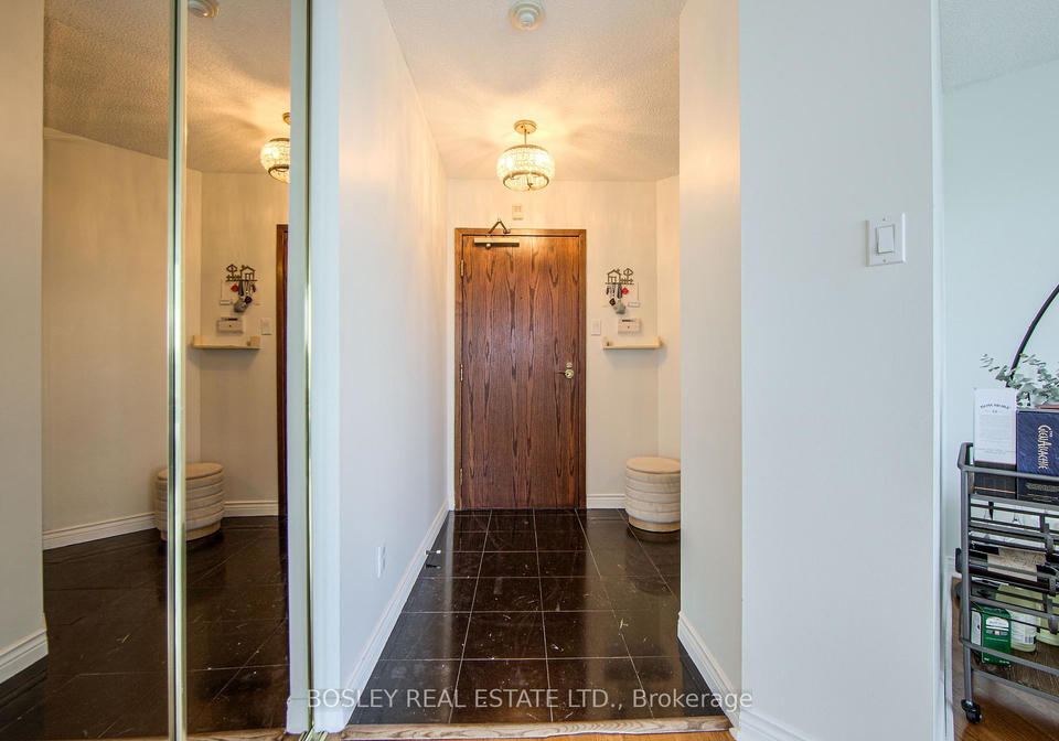 2285-lake-shore-boulevard-w-etobicoke-ontario-w12374688