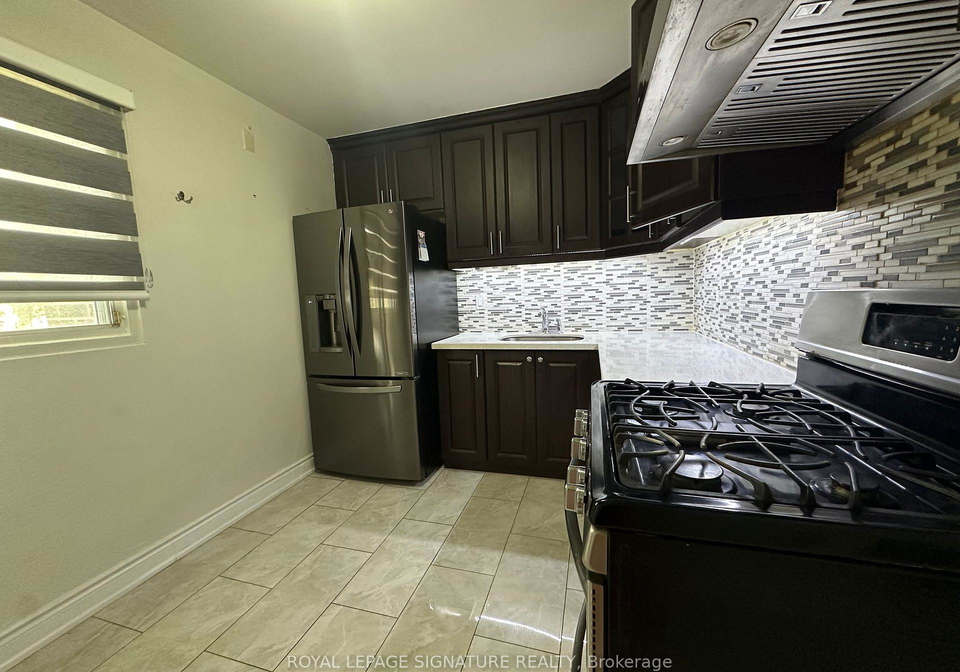 16-litchfield-court-etobicoke-ontario-w12374761