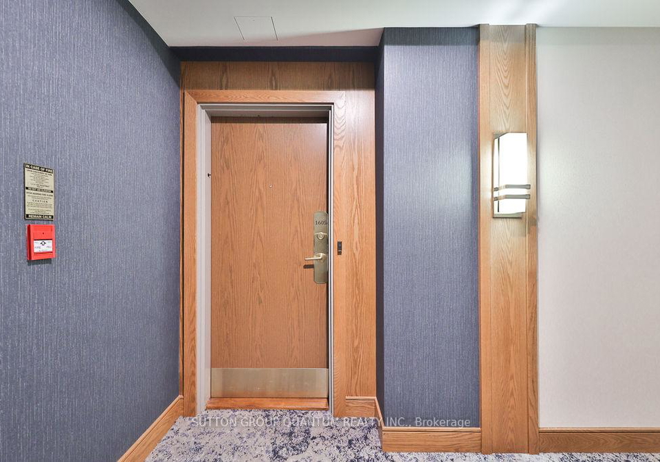 5250-lakeshore-road-burlington-ontario-w12374817