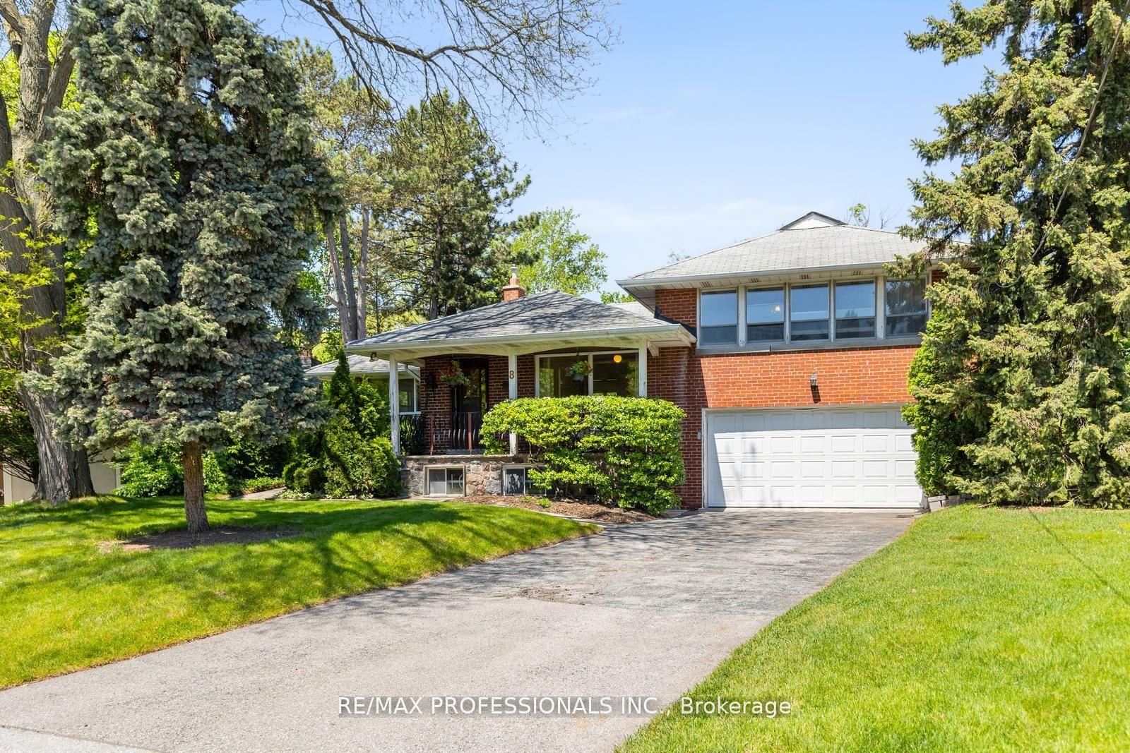 8-glendarling-road-etobicoke-ontario-w12375054