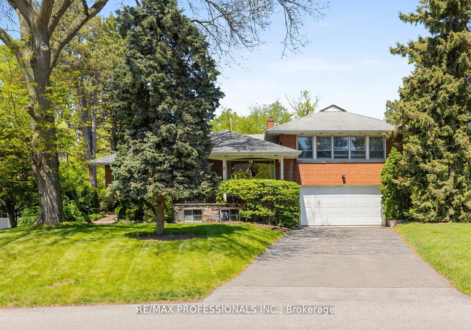 8-glendarling-road-etobicoke-ontario-w12375054
