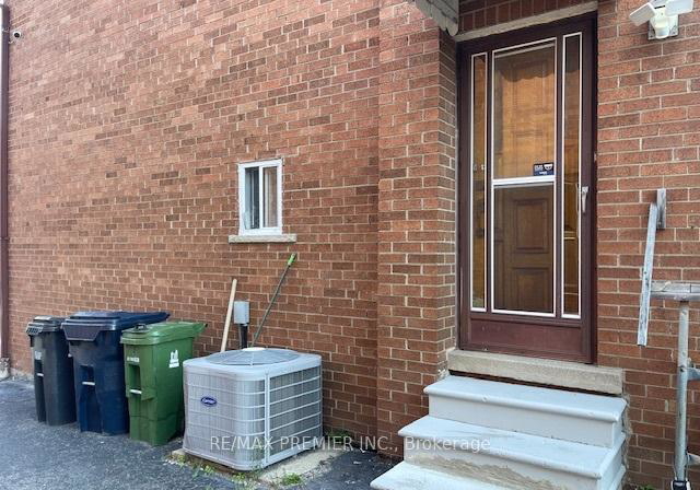 6-gotham-court-north-york-ontario-w12375156