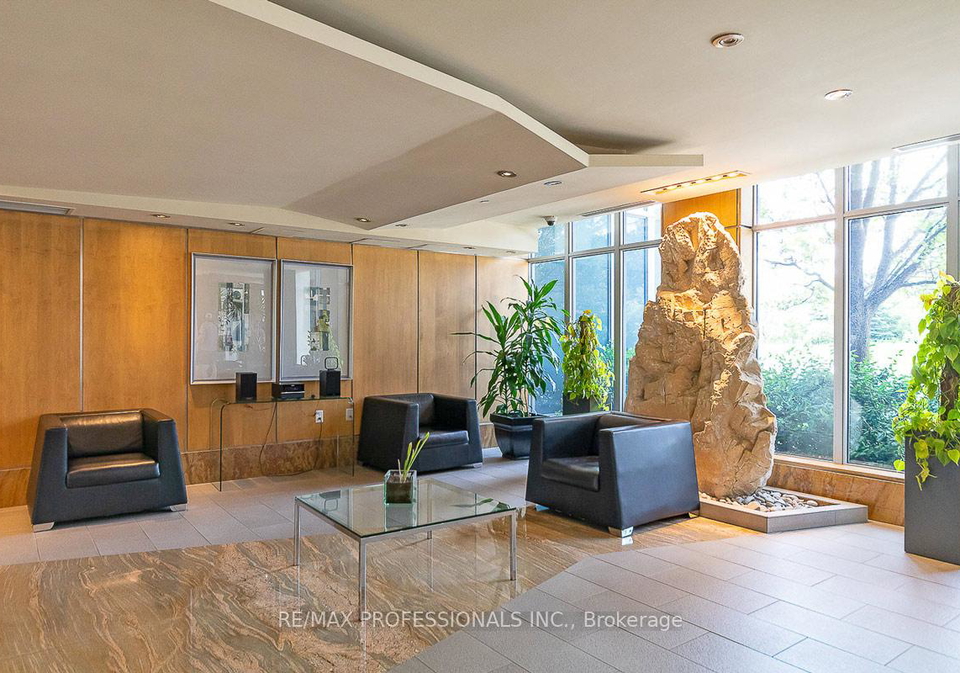 2121-lake-shore-boulevard-w-etobicoke-ontario-w12375424