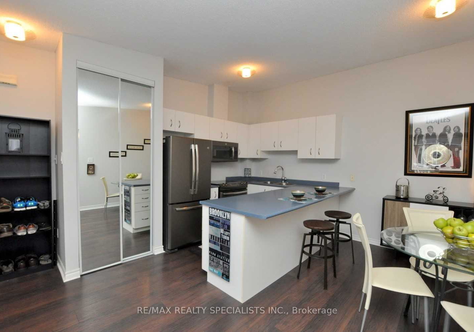1701-lampman-avenue-burlington-ontario-w12375449