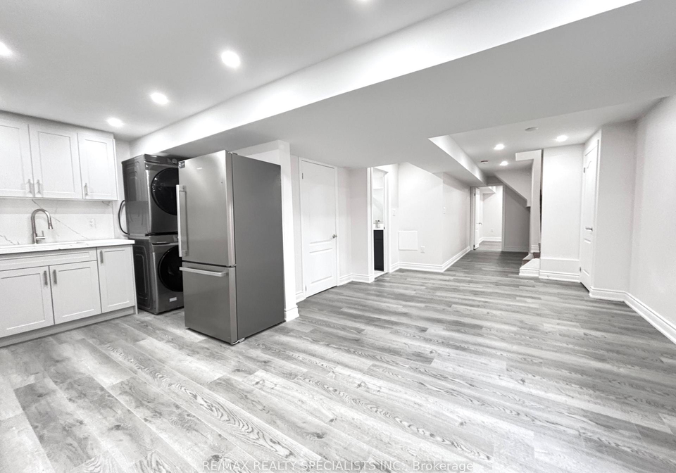 1002-donnelly-street-milton-ontario-w12375492
