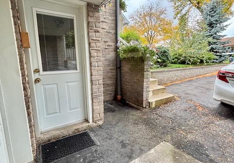 2545-cobbinshaw-circle-mississauga-ontario-w12375643