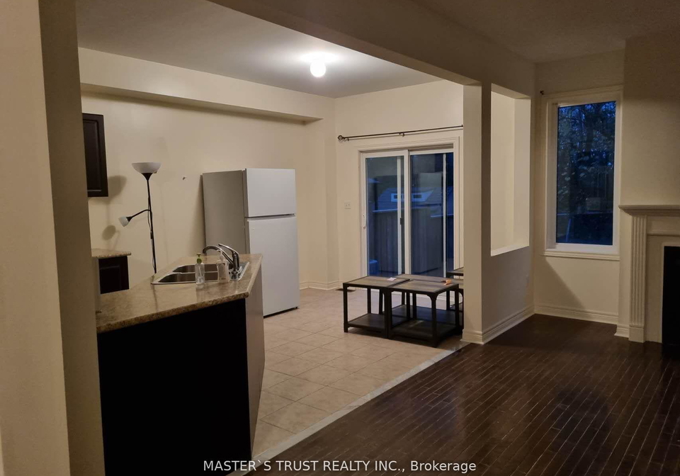15-isaac-devins-boulevard-york-ontario-w12375651