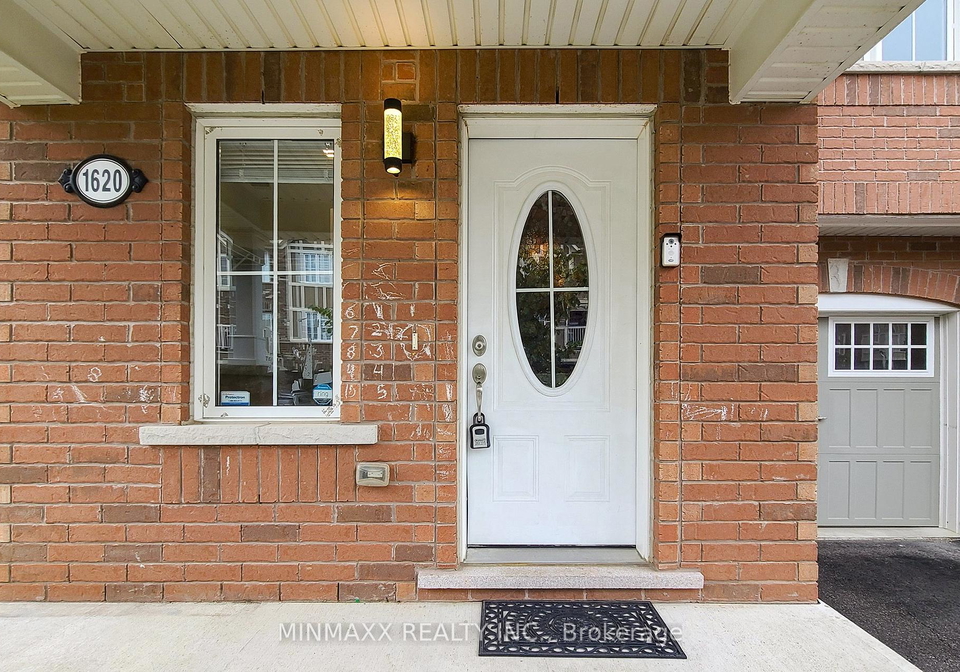 1620-gainer-crescent-milton-ontario-w12375705