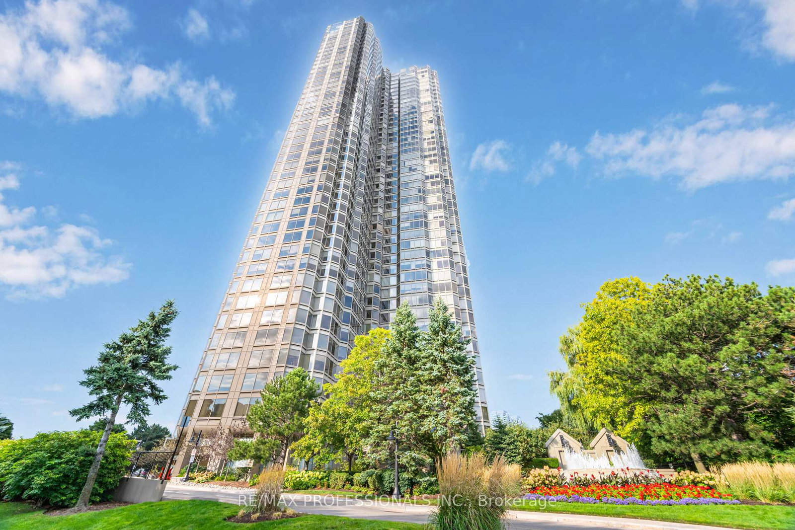 1-palace-pier-court-etobicoke-ontario-w12375744