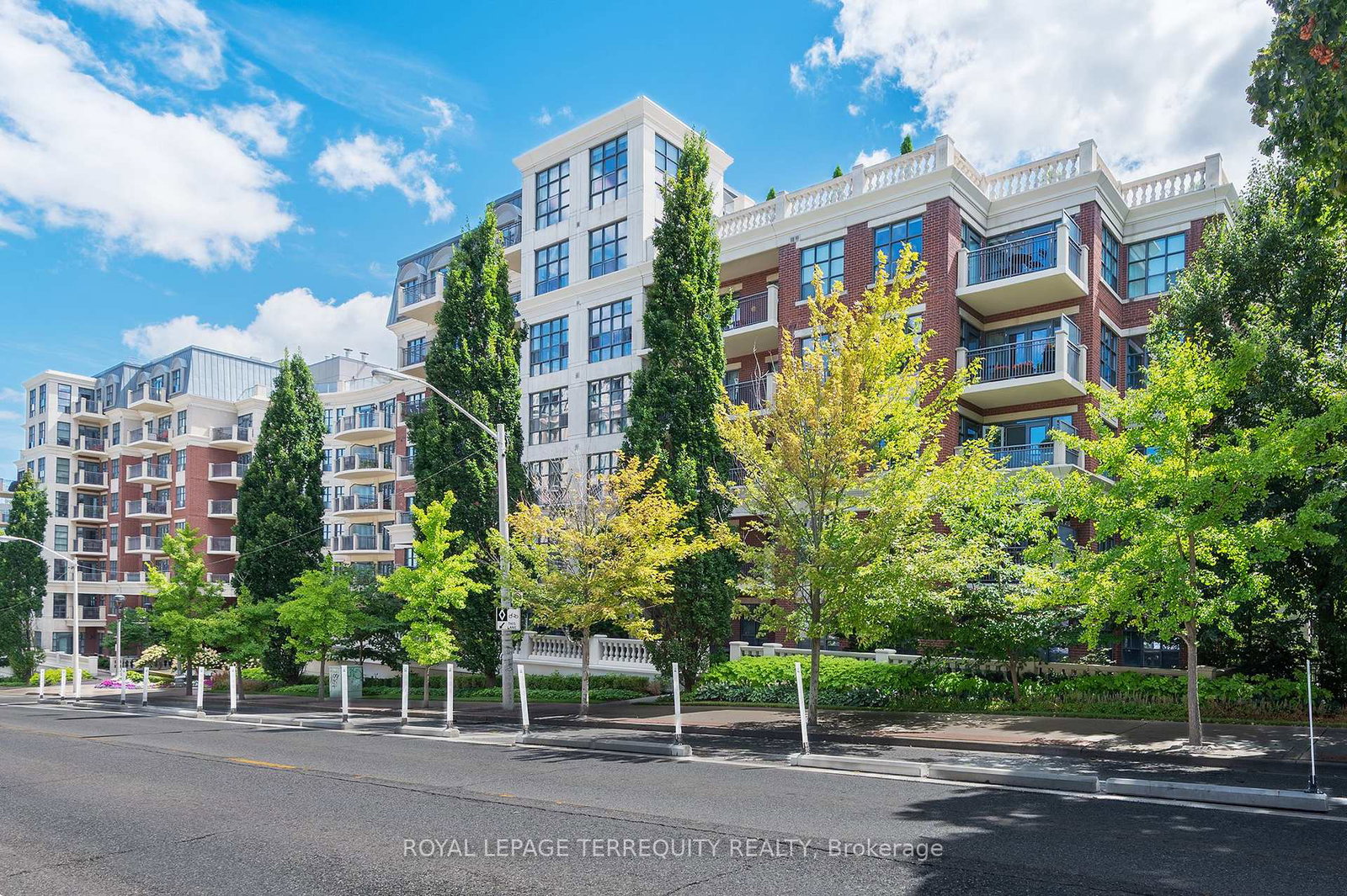 2855-bloor-street-w-etobicoke-ontario-w12375749