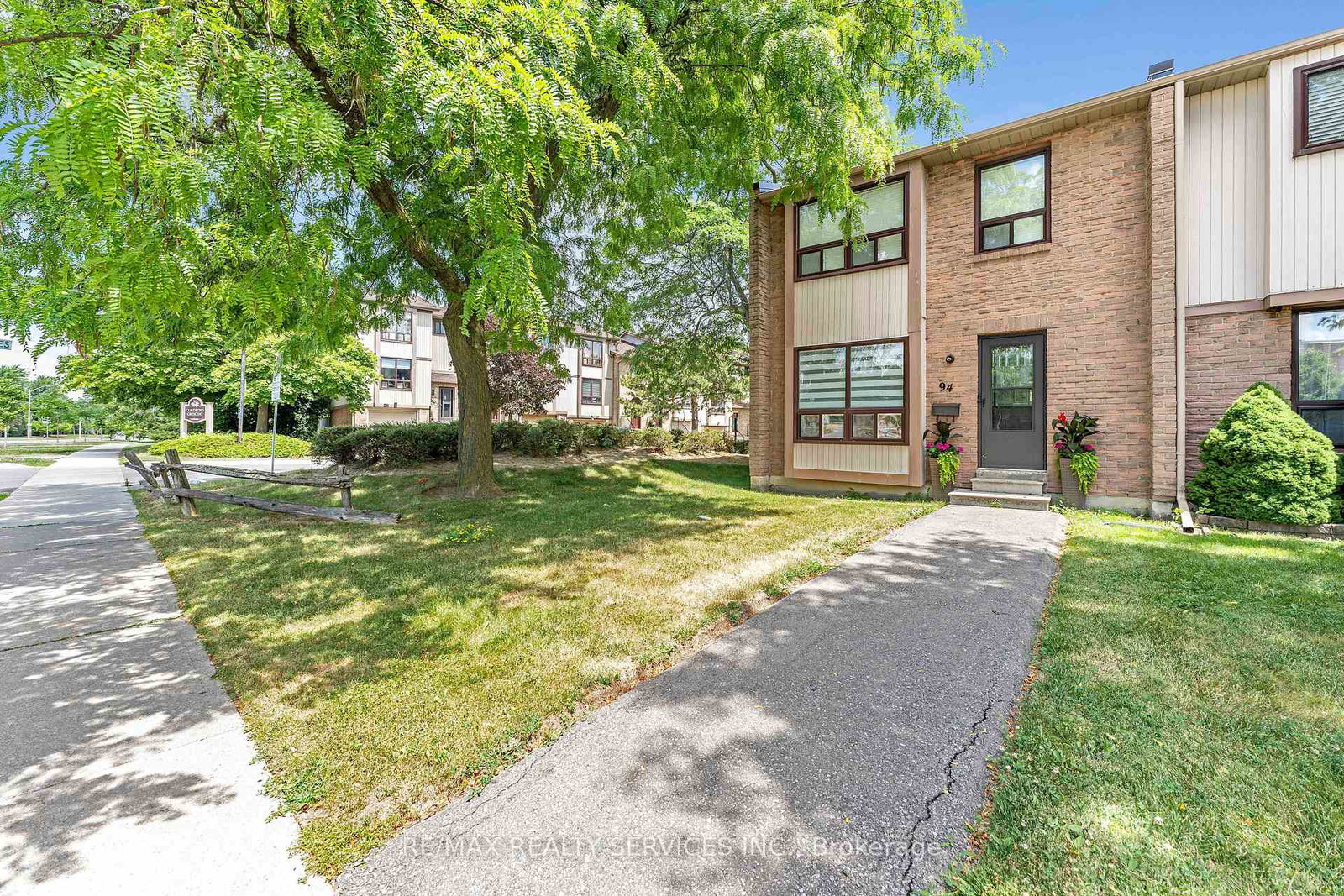 guildford-crescent-brampton-ontario-w12375828